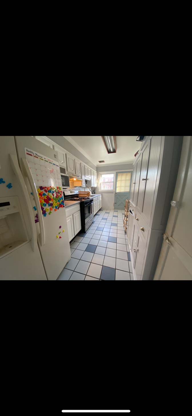 Haelly's room