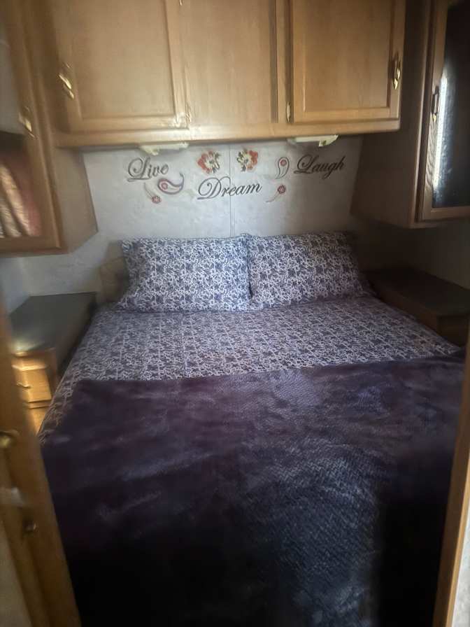 Hender's room