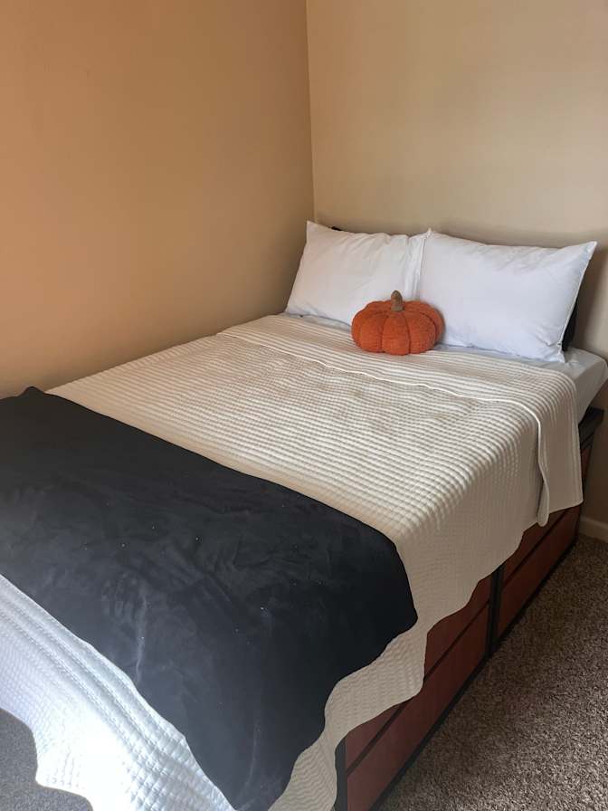 Avery's room