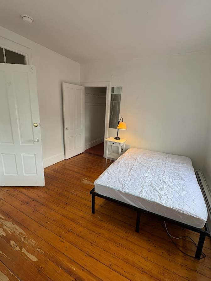 Haus Management's room