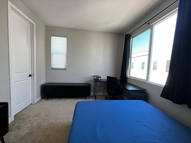 Nic's room