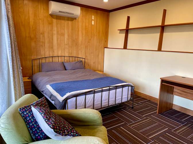 Linda's room