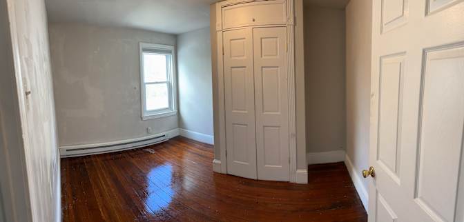 Tom's room