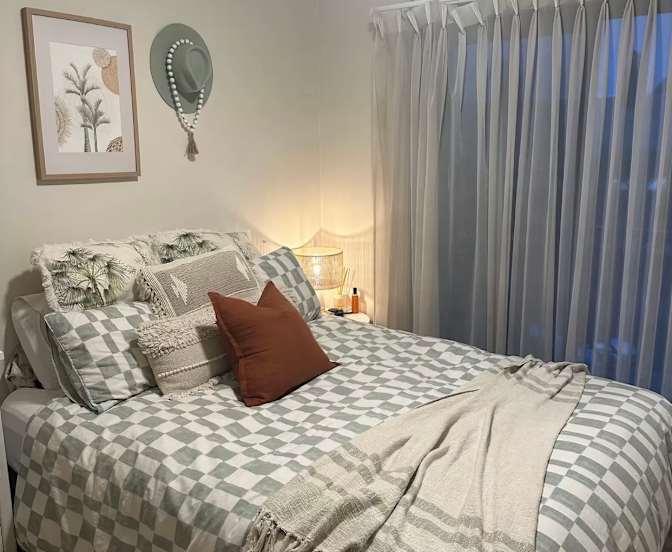 Donna's room