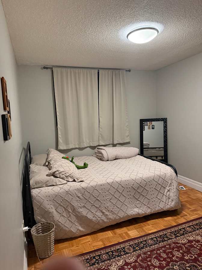 Armita Kavianirad's room