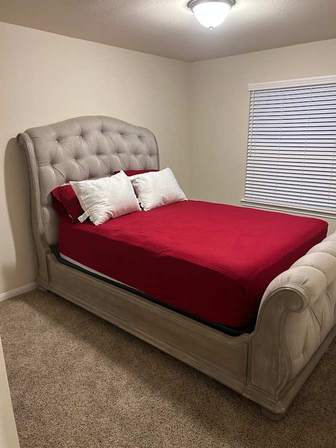 Quarnelia's room