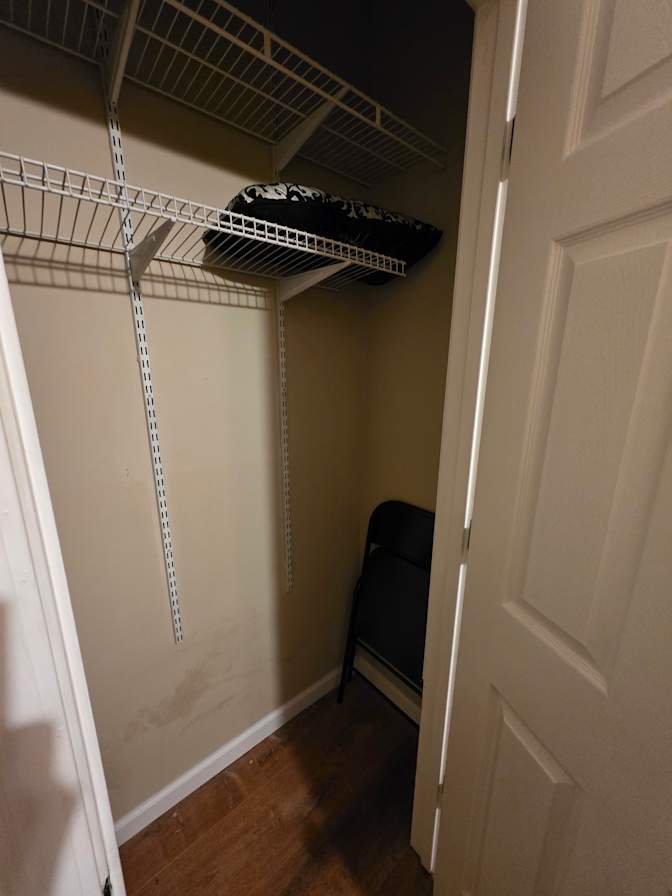 CL&C Property Management and Consulting's room