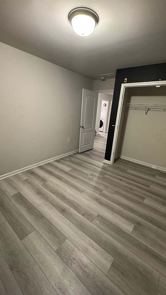 Alcove Rooms's room