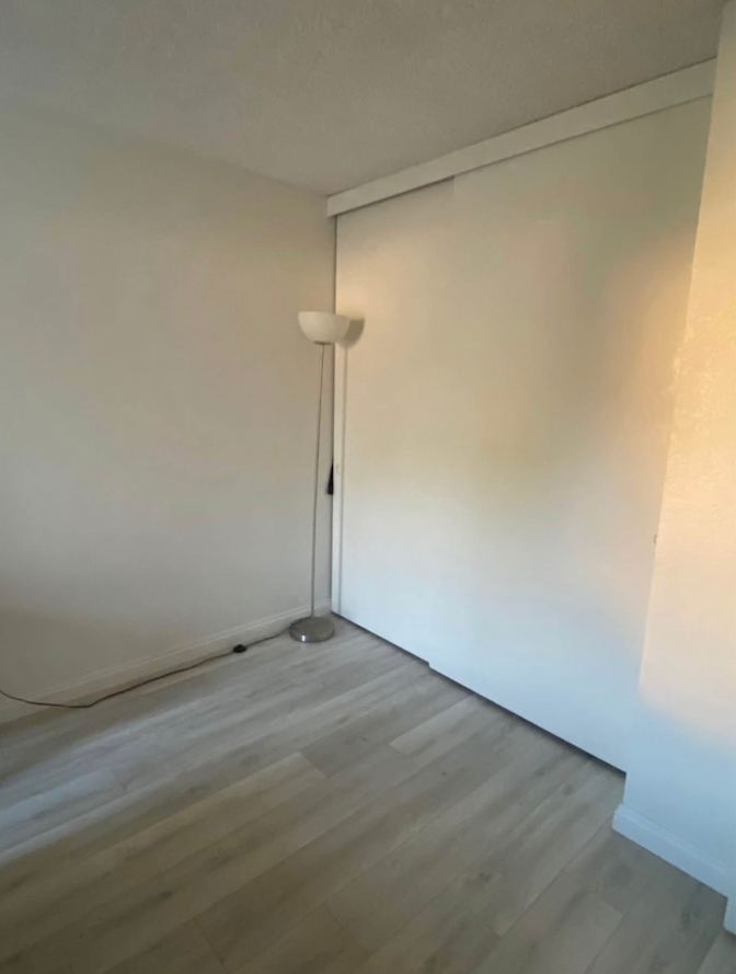 Erik's room