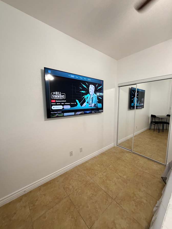 Jucel's room