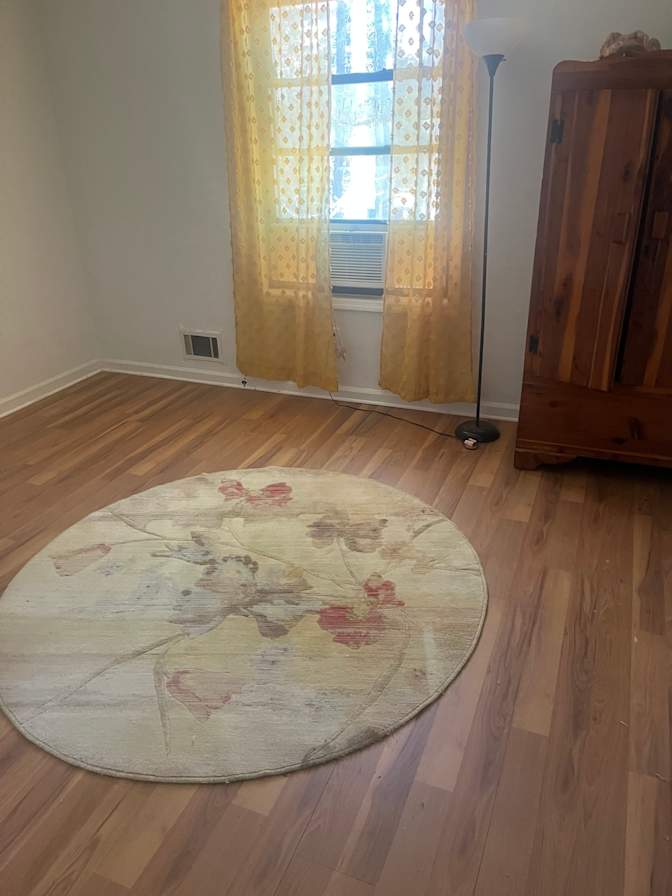 sandy's room