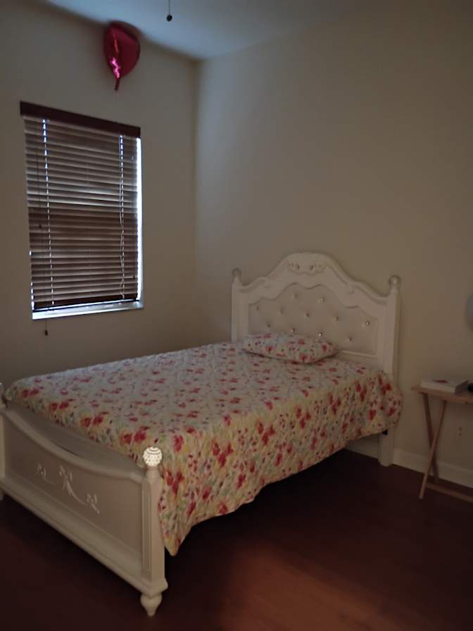 Adrienne S Willensky's room