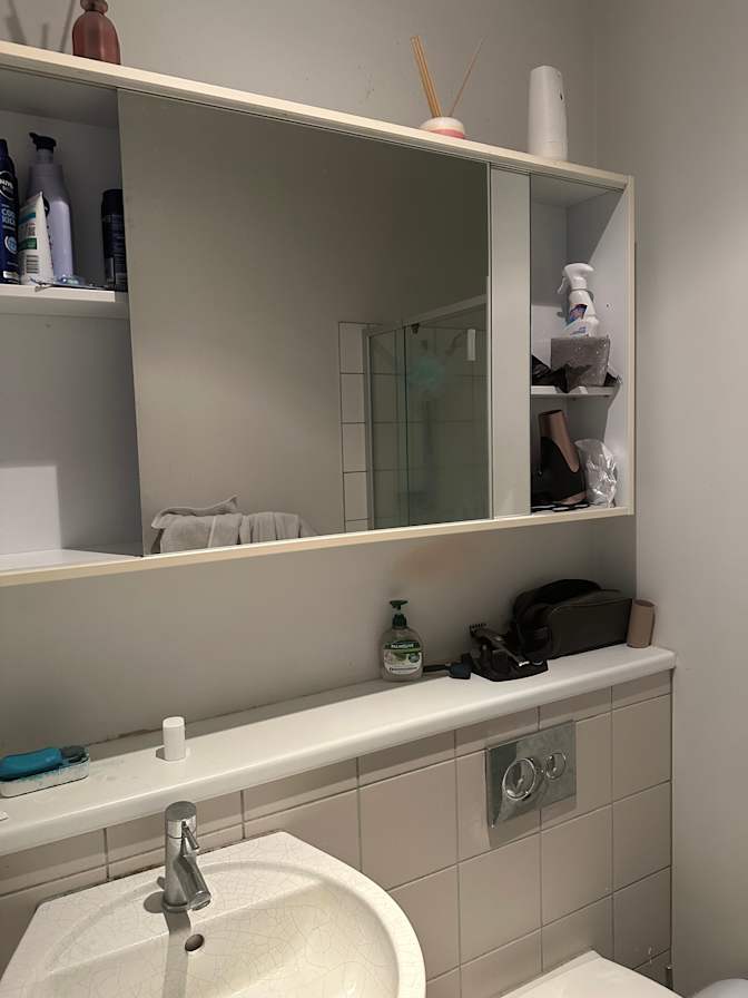Medet's room