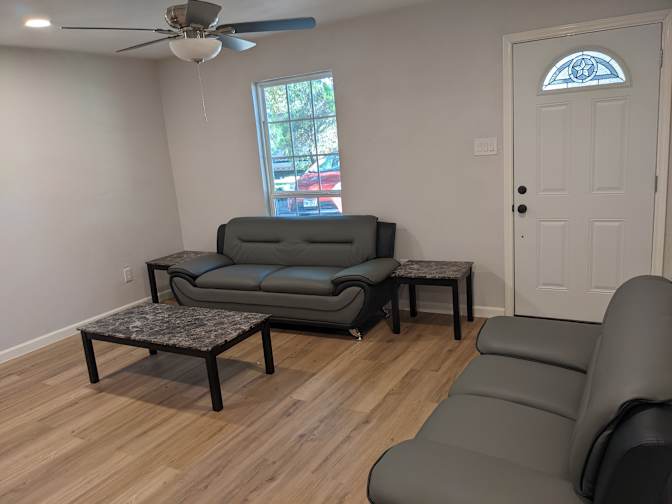Autif's room
