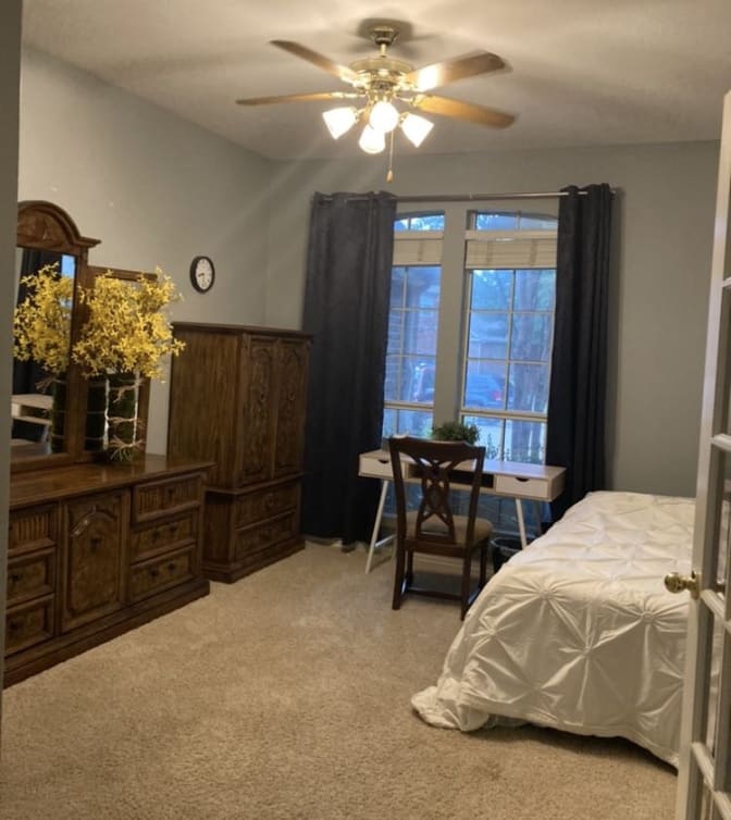 Kelly's room