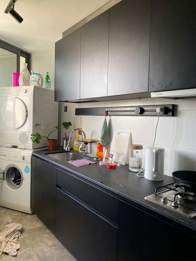 Wei Kit's room
