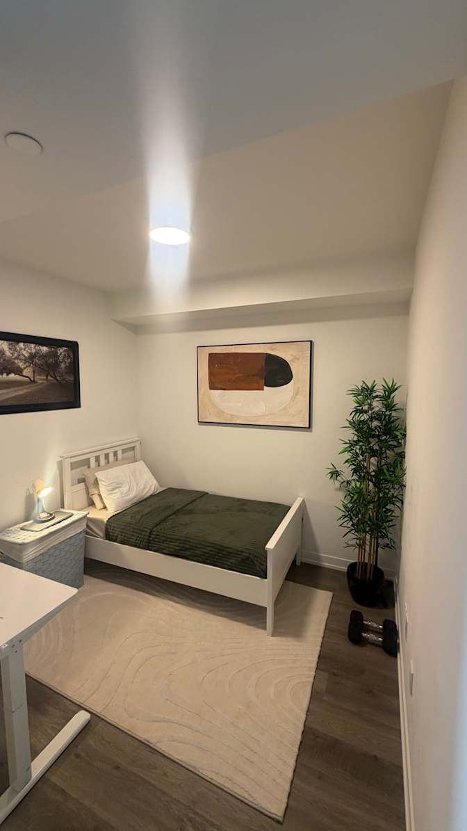 Abbshay simfukwe's room