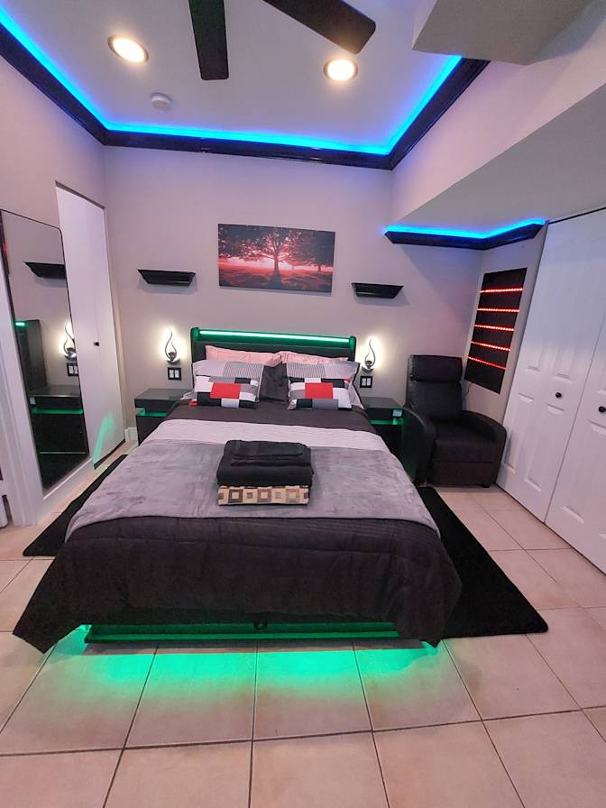 CURT's room