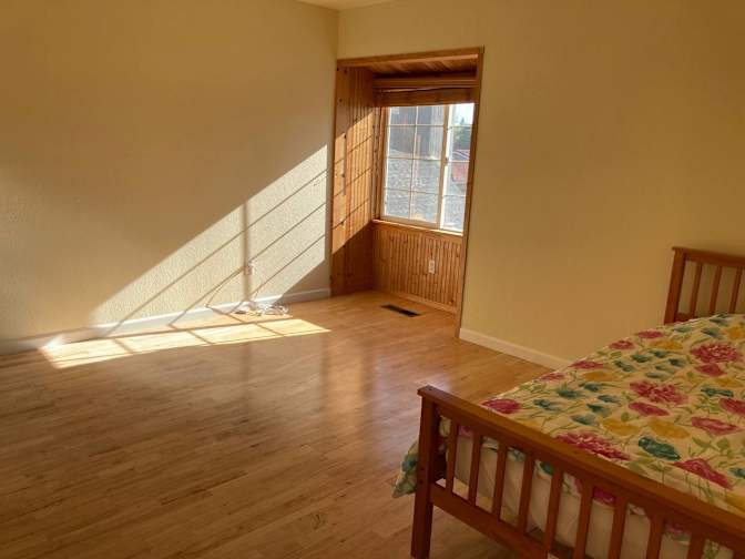 Neda's room