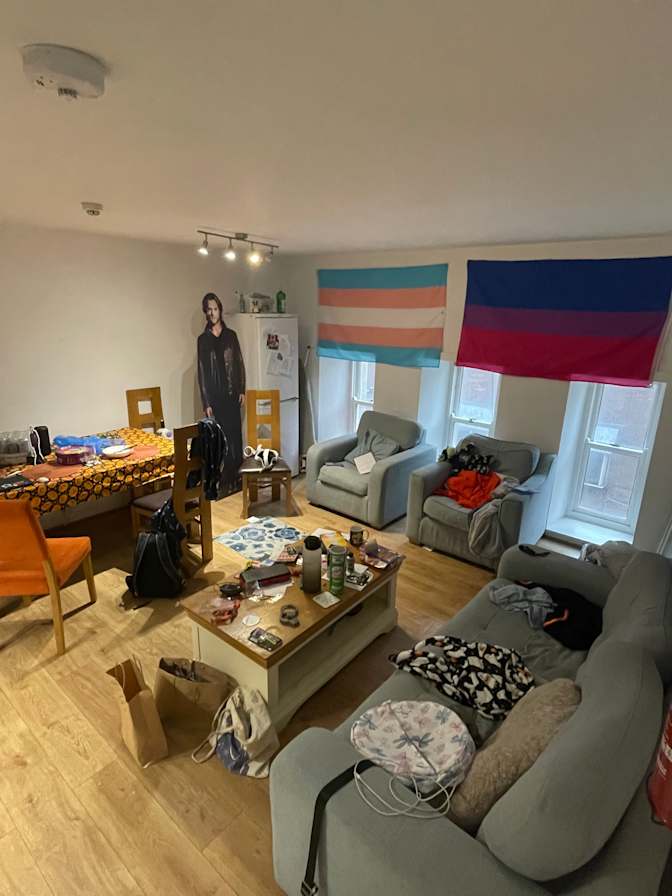 Vivian Reynolds's room