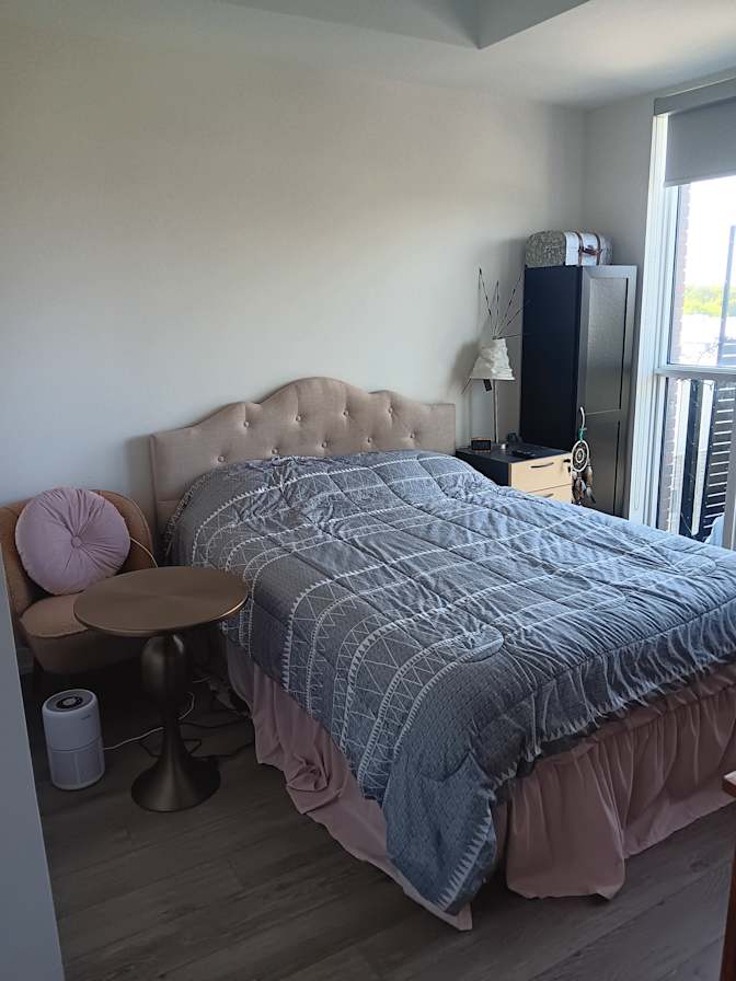 Andrea's room