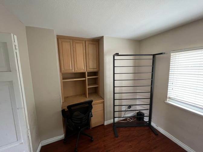 santana's room