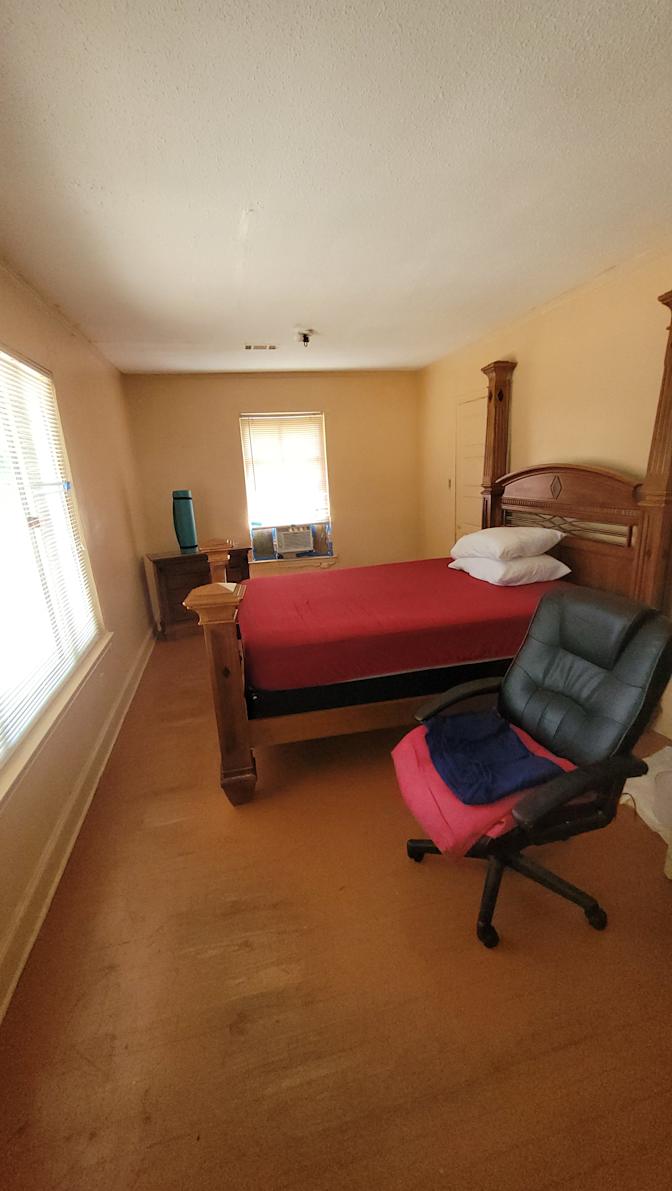 Deunta''s room
