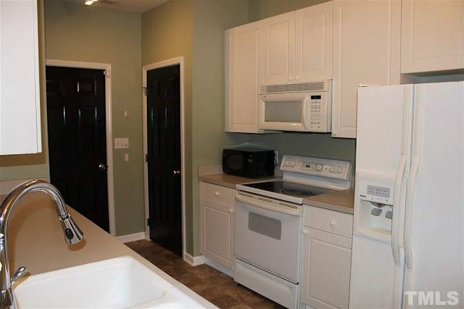Alcove Rooms's room