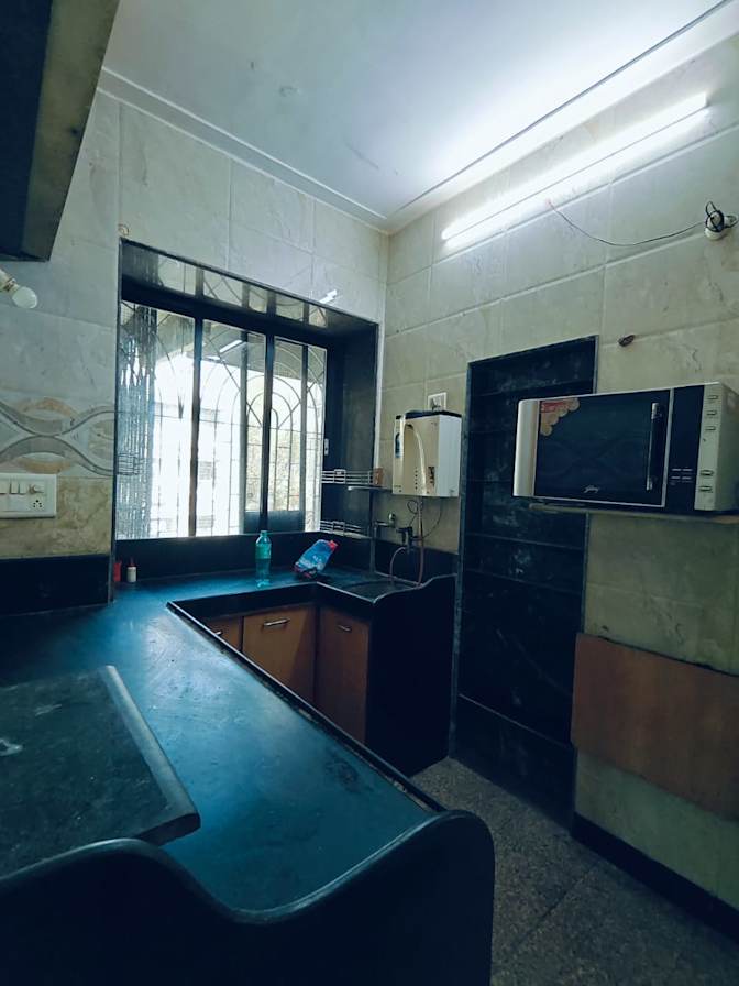 Chakshu Vaidya's room
