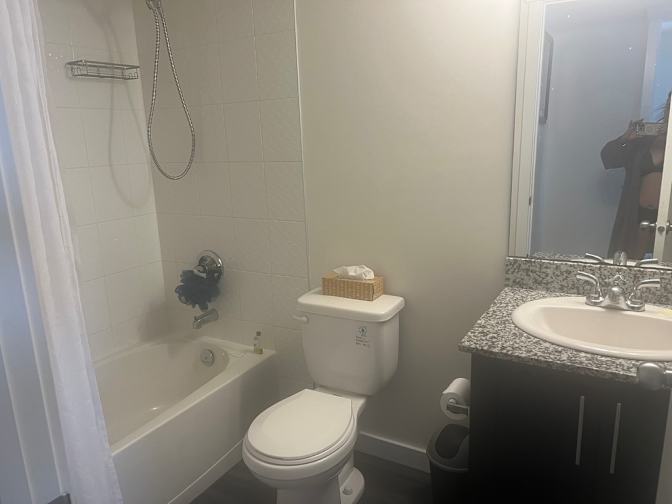 Pamela Ohochinsky's room