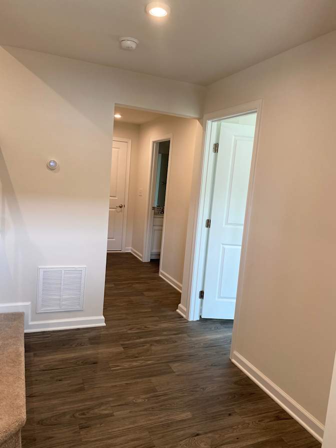 Alcove Rooms's room