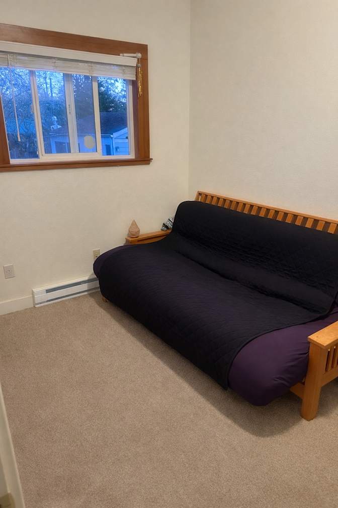 Eddy's room