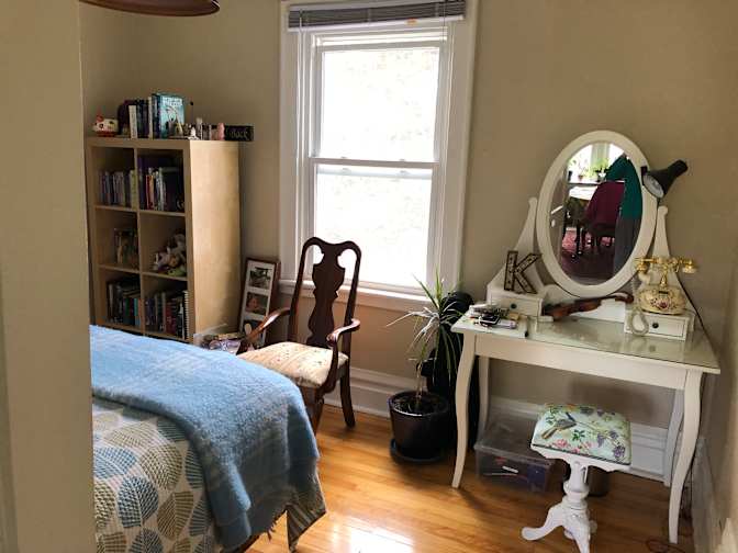 vicky's room