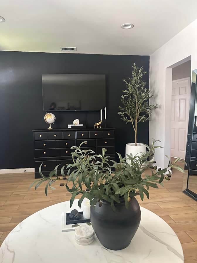 Selena's room