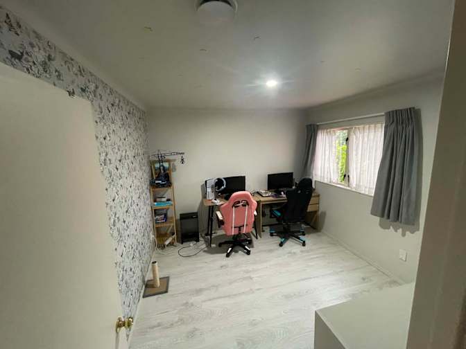 Shirvani's room