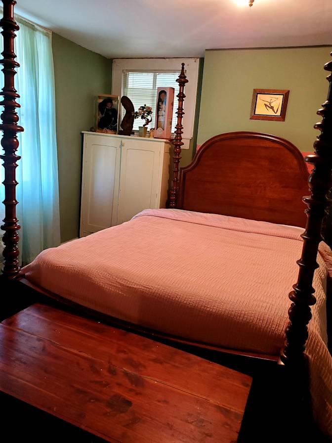 Lanier's room