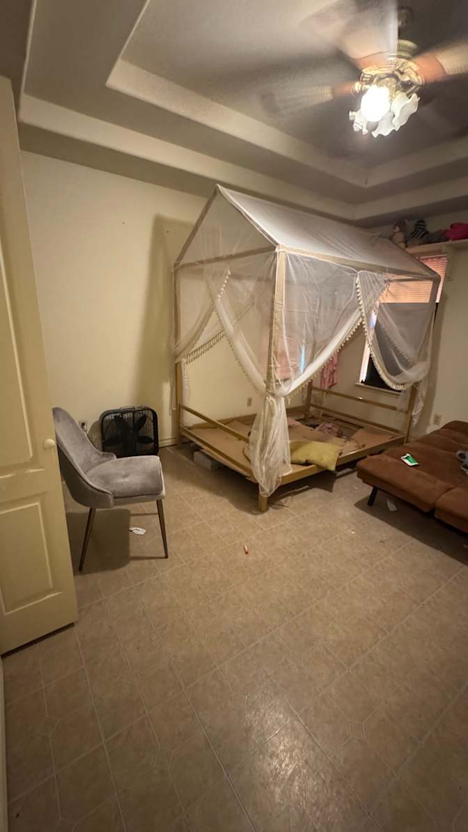 Mark's room