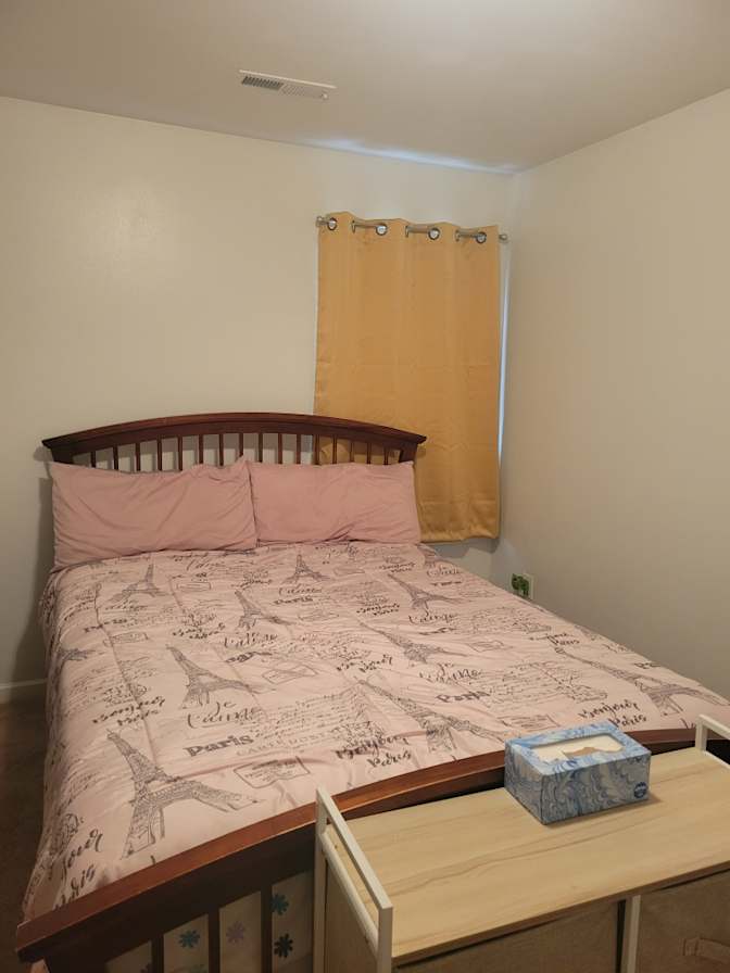 Vee's room