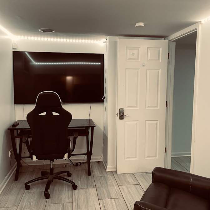 Sandy's room