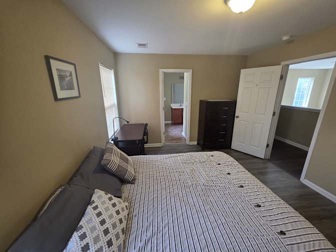 Ken's room