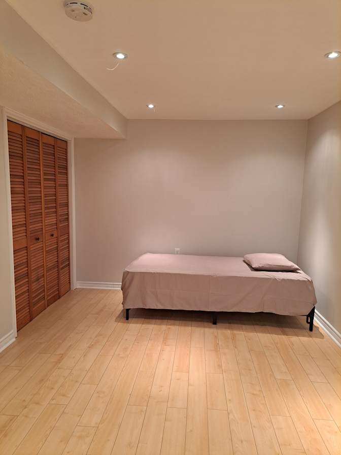 Tariq's room