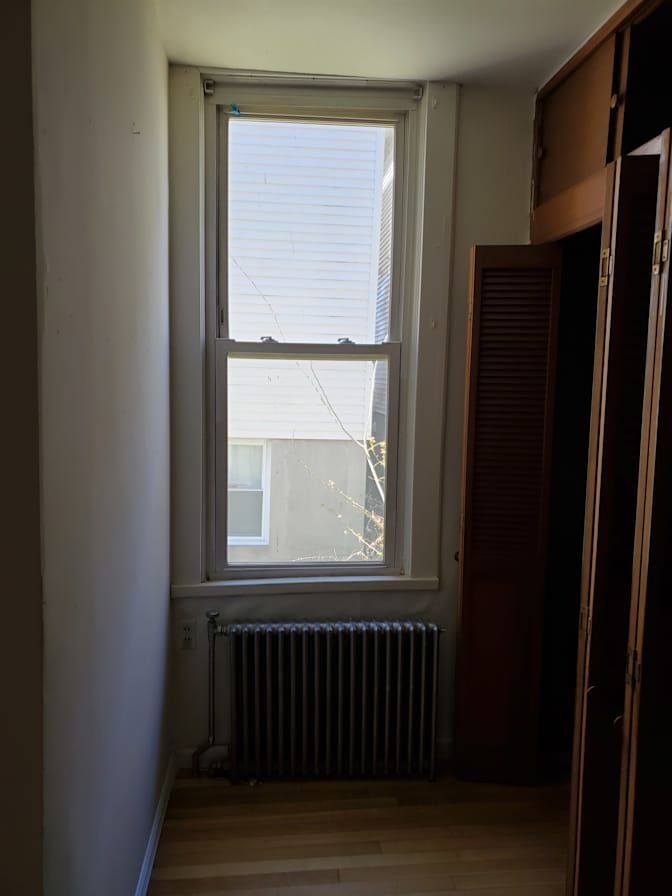 Chris 's room