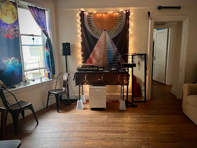 Elise's room