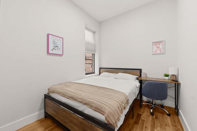 Rafael manor's room