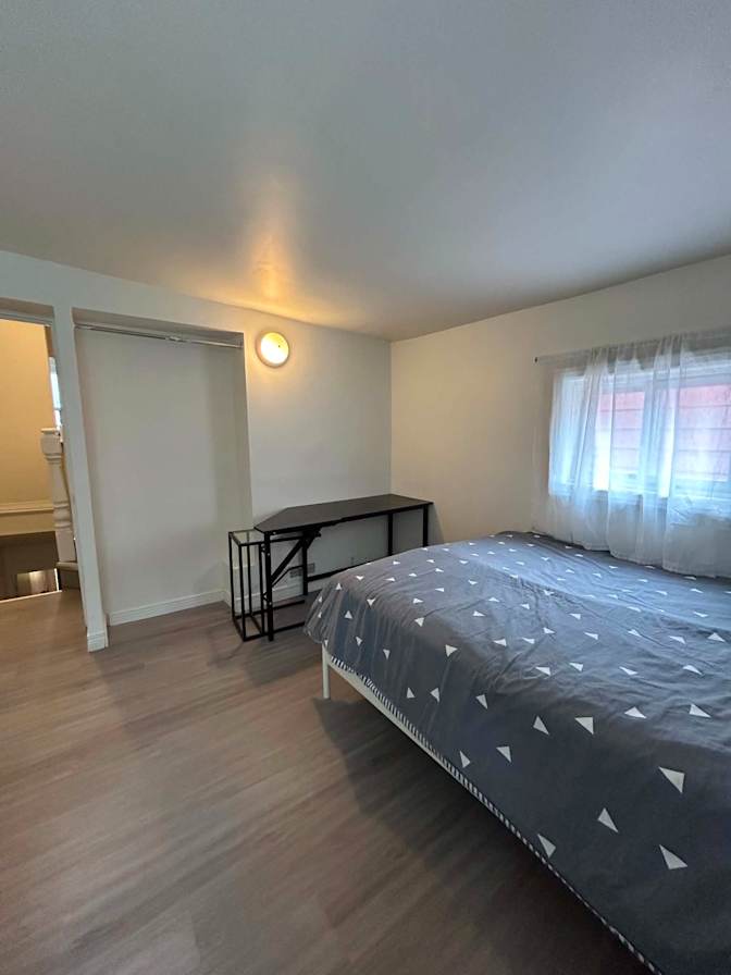 Lolo's room