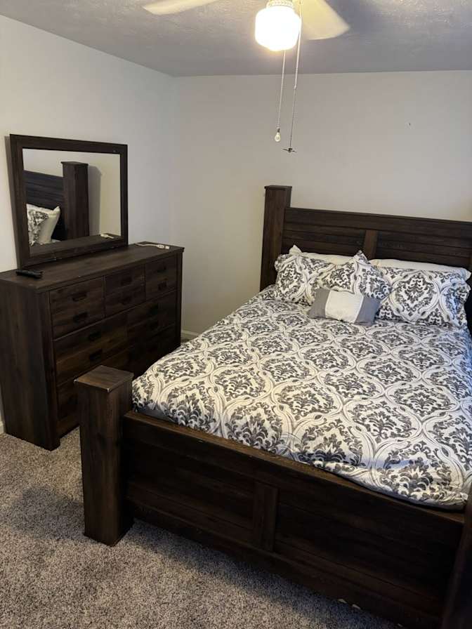 Carl's room