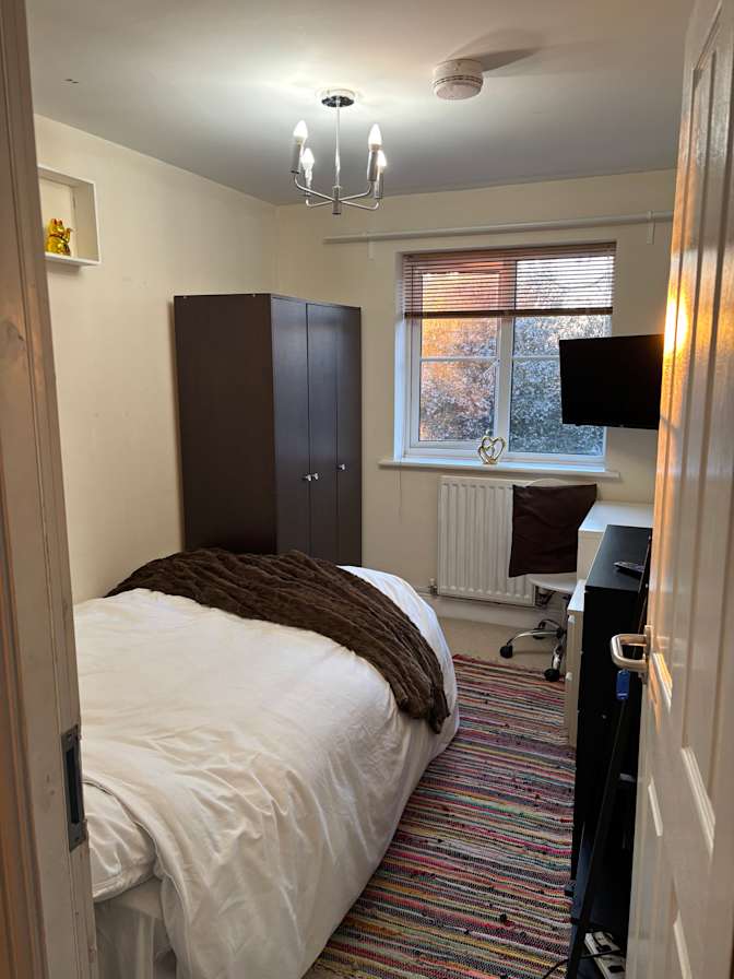 Lee Collar's room