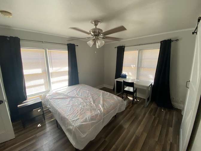 Grand Height Investments's room