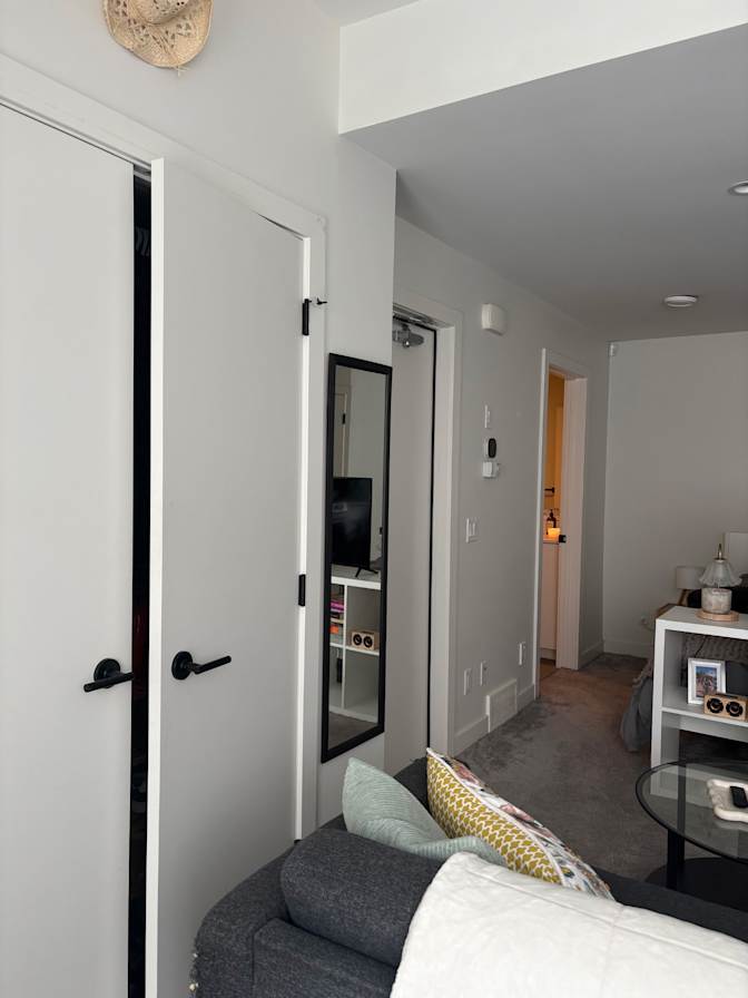 Andrea's room