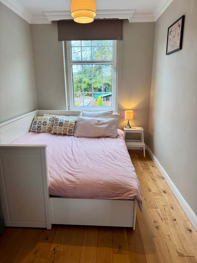 Caroline's room